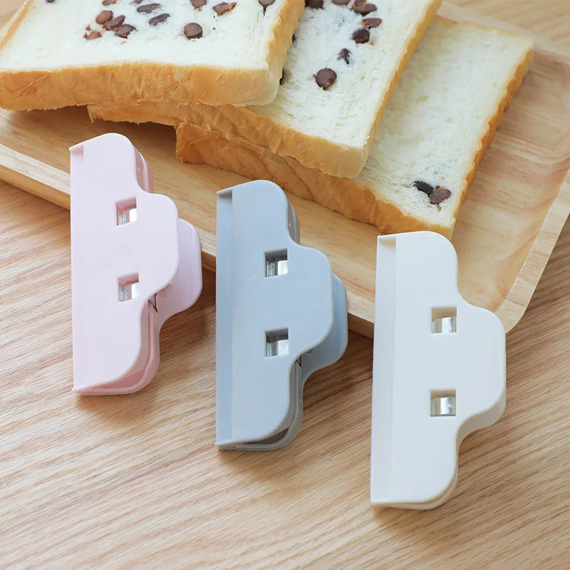 Portable Airtight Food Bag Clips Set – Kitchen Snack Sealer (4 Pcs)